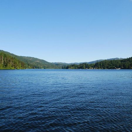 Shawnigan Suite B & B Shawnigan Lake Екстериор снимка
