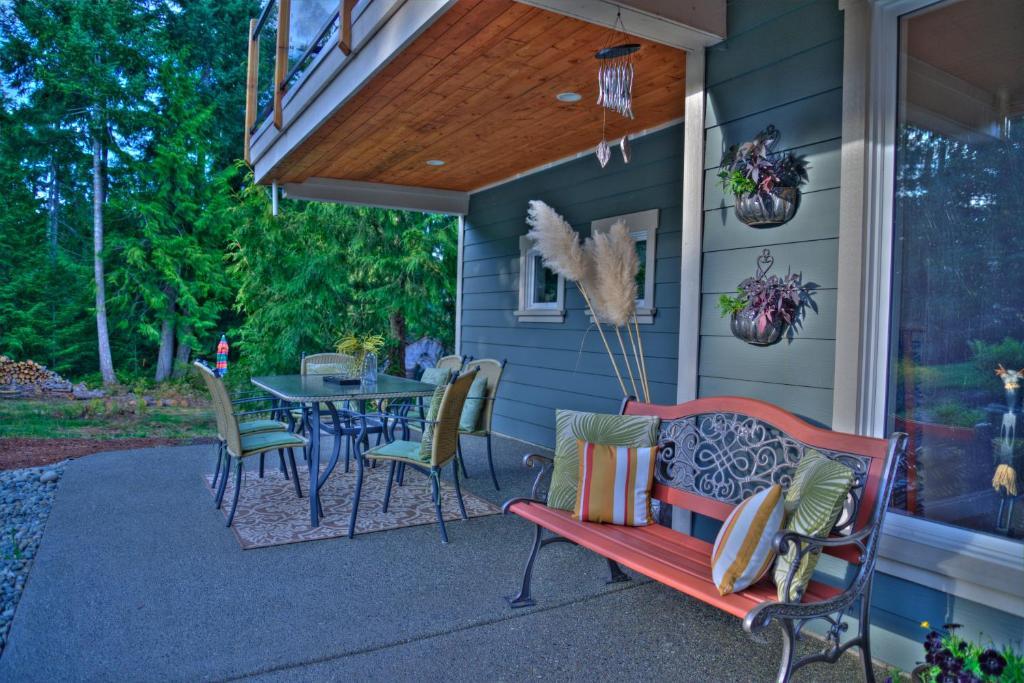 Shawnigan Suite B & B Shawnigan Lake Екстериор снимка