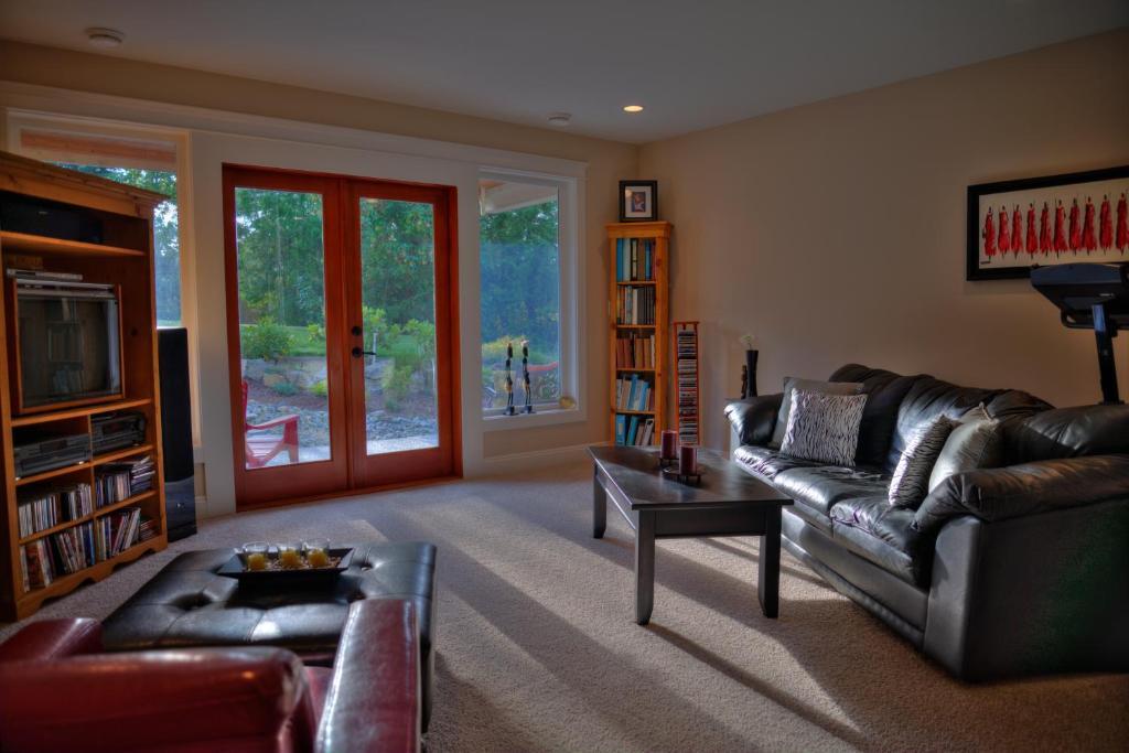 Shawnigan Suite B & B Shawnigan Lake Стая снимка